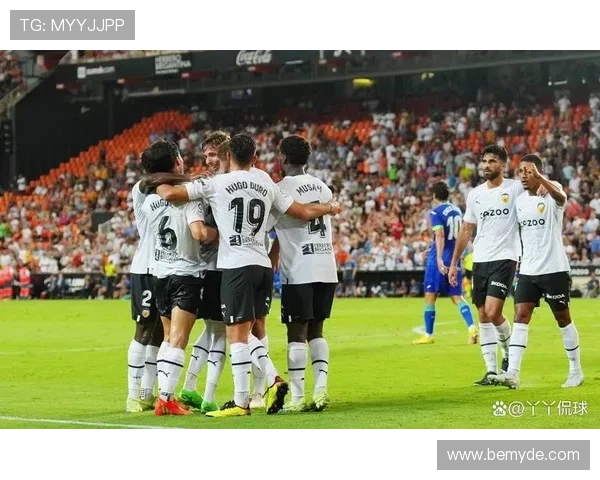 瓦伦西亚：传统豪门地位下滑影响西甲竞争格局，球队表现受制约