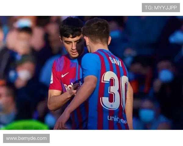 加维：对比佩德里——对抗型与控场型中场分野