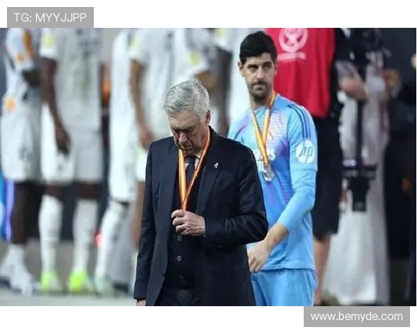 皇马陷入前所未有的危机！战术混乱与管理分歧背后的豪门失位难题揭秘